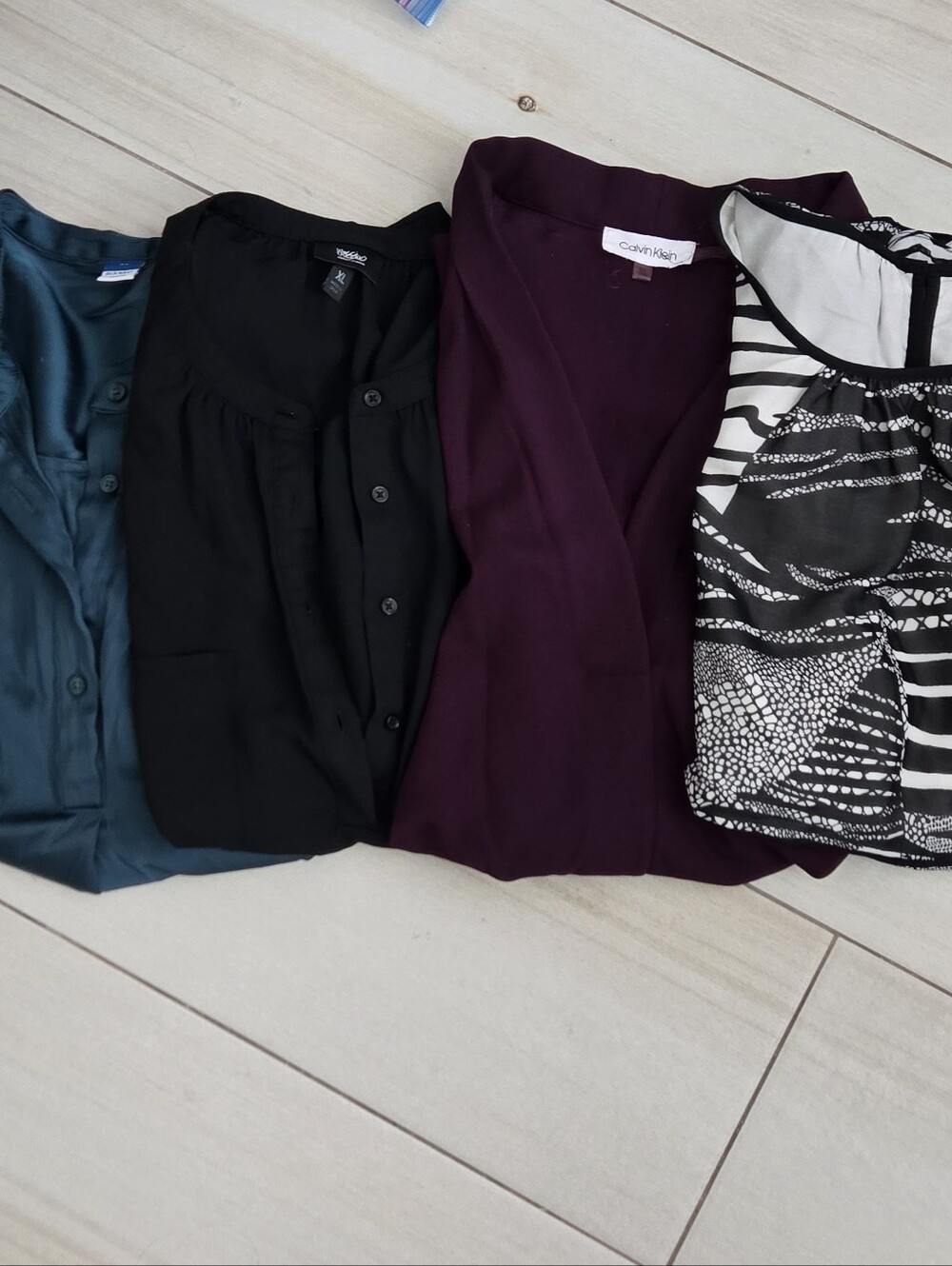 LOT Women's Tops